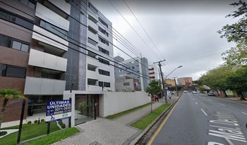 Condomínio Alexandre Caron em Curitiba