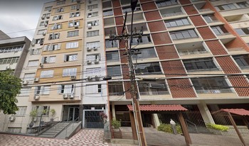 Condomínio árvoredo em Porto Alegre