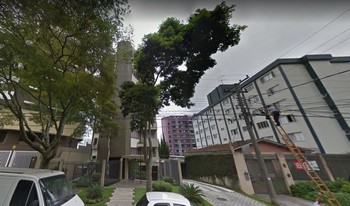 Condomínio Bahia Blanca em Curitiba