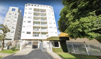 Condomínio Carina Lamas Roncato em Curitiba