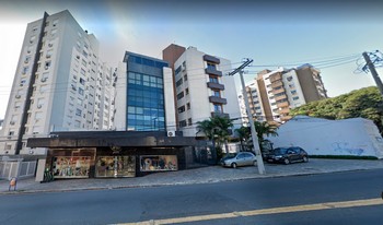 Condomínio Centro Profissional Menino Deus em Porto Alegre