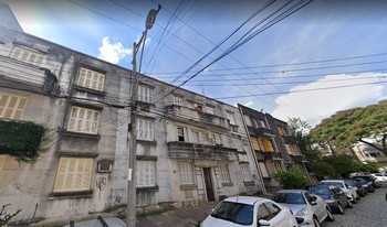 Condomínio Cesar Lombroso em Porto Alegre