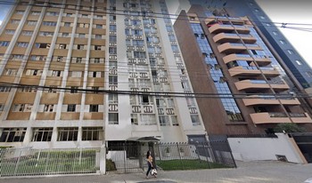 Condomínio Cidade Jardim em Curitiba