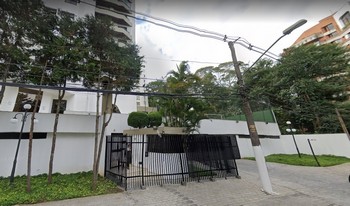 Condomínio Colinas Do Morumbi em São Paulo