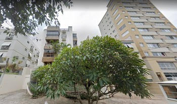 Condomínio Conde D Toledo em Porto Alegre