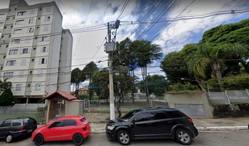 Condomínio Conj. Habitacional Das Avencas em São Paulo