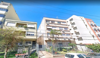 Condomínio Dafna em Porto Alegre