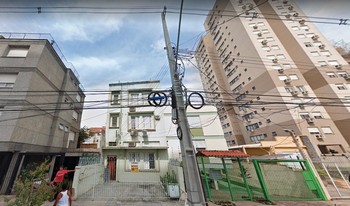 Condomínio Dr B Fontes em Porto Alegre