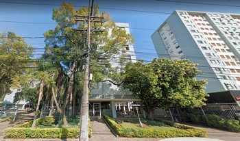 Condomínio Eglesias em Porto Alegre