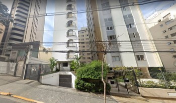 Condomínio Emília Candreva em São Paulo