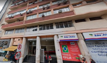 Condomínio Engenheiro Candido José De Godoy em Porto Alegre