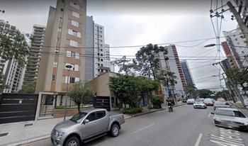 Condomínio Fernando Pessoa em Curitiba