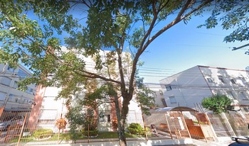 Condomínio Flores Da Cunha em Porto Alegre