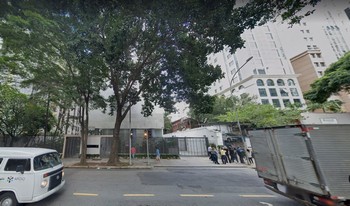 Condomínio Helena Arluzia em São Paulo