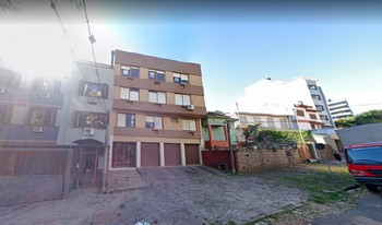 Condomínio Hella Titi em Porto Alegre