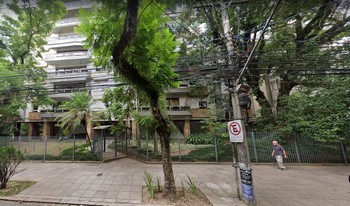 Condomínio Ile De France em Porto Alegre