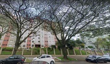 Condomínio Jardim Dos Coqueiros Xiii em Porto Alegre