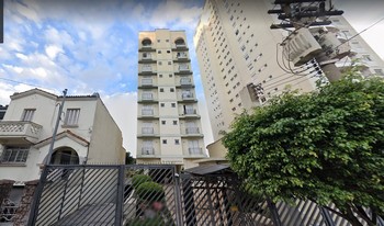 Condomínio Jayme Cardoso Pinto em São Paulo