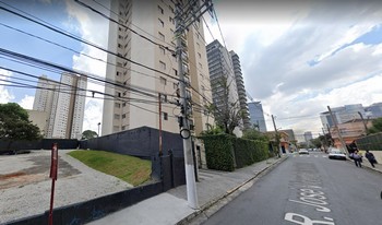 Condomínio Jeanne D'arc em São Paulo