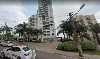 Condomínio Karpathos Living Design em Porto Alegre