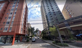Condomínio La Rochele em Curitiba