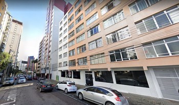 Condomínio Lamenha Lins em Curitiba