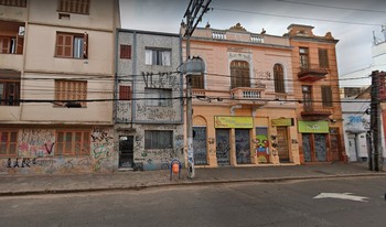 Condomínio Londres em Porto Alegre
