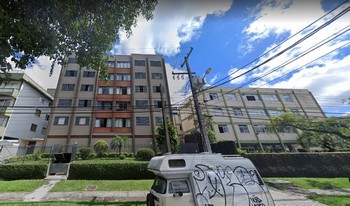 Condomínio Lujan em Curitiba