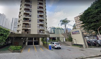 Condomínio Magic Place Guarara em São Paulo