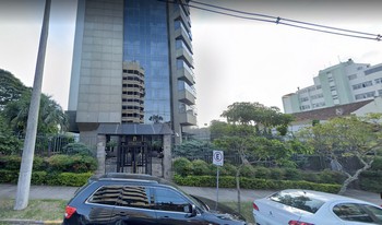 Condomínio Maison Louvre em Porto Alegre