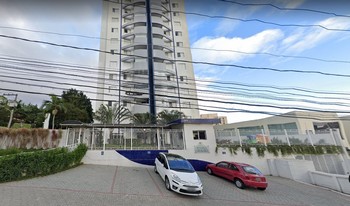 Condomínio Mansão Cantareira em São Paulo