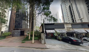 Condomínio Maria Cecília Da Cunha Bueno em São Paulo