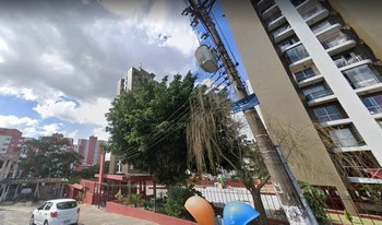Condomínio Mauricio Troncho De Melo em São Paulo