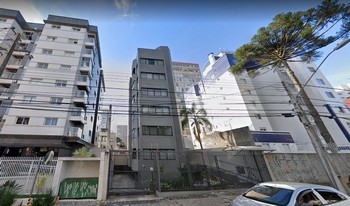 Condomínio Mayra em Curitiba