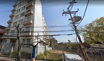 Condomínio Meneghetti em Porto Alegre