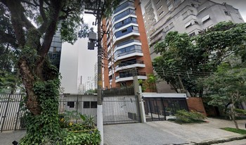 Condomínio Edifício Mira