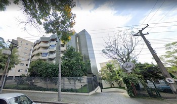 Condomínio Monbeliard em Curitiba