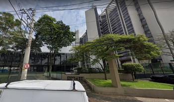 Condomínio Morumbi Plaza Bloco Aeb em São Paulo