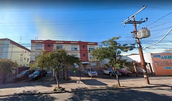 Condomínio Niteroi em Porto Alegre