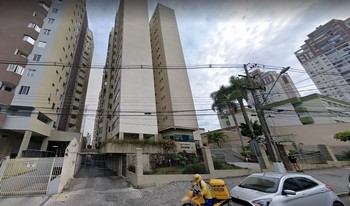 Condomínio Parque Residêncial Solimões em Curitiba