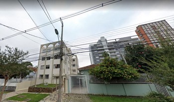 Condomínio Petit Village em Curitiba