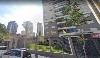Condomínio Piazza Di Roma Tropical em São Paulo