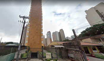 Condomínio Pinus em Curitiba