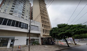 Condomínio Plaza Athenee em Porto Alegre