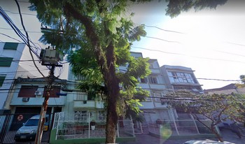 Condomínio Professor Adão Pesce em Porto Alegre