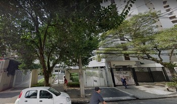 Condomínio Professor Alexandre Albuquerque em São Paulo