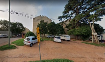 Condomínio Residêncial Vinte E Seis De Marco em Porto Alegre