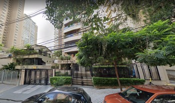 Condomínio Royal Ibirapuera Classic em São Paulo