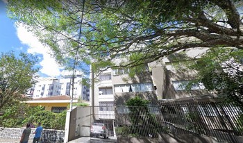 Condomínio Visconde De Inhaúma em Curitiba
