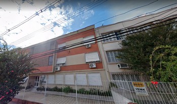 Condomínio Voltaire Pires em Porto Alegre